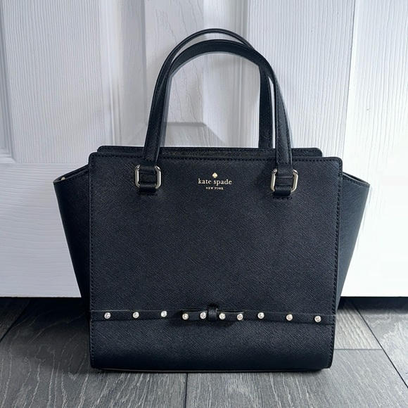 kate spade Handbags - Kate Spade tote with adjustable cross body strap *wallet sold separately